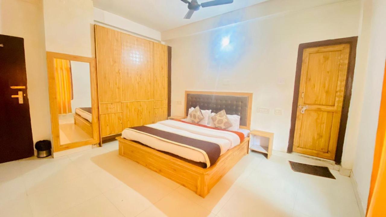 קאסול Hotel Purnima Riverside מראה חיצוני תמונה
