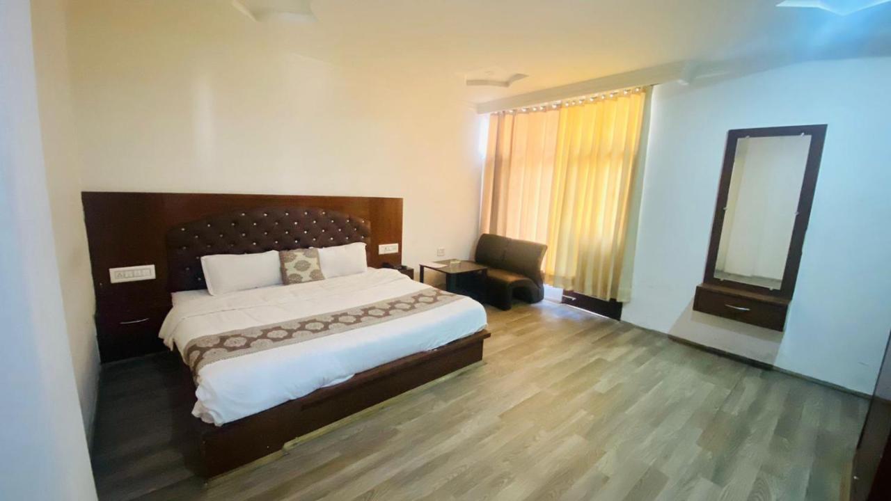 קאסול Hotel Purnima Riverside מראה חיצוני תמונה