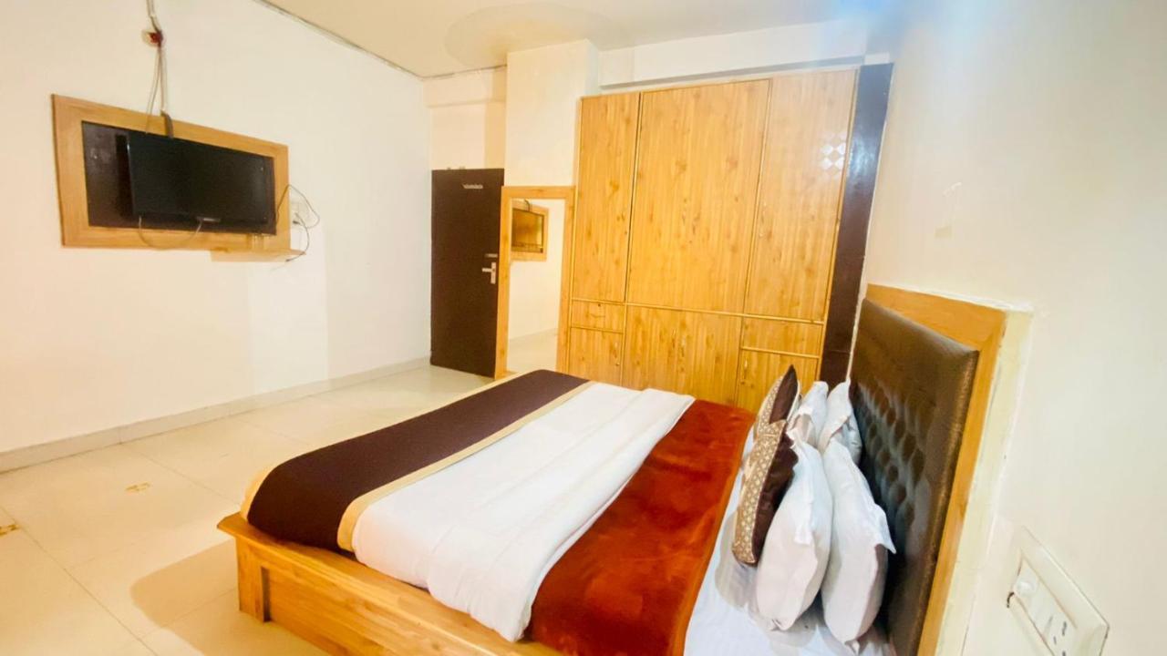 קאסול Hotel Purnima Riverside מראה חיצוני תמונה
