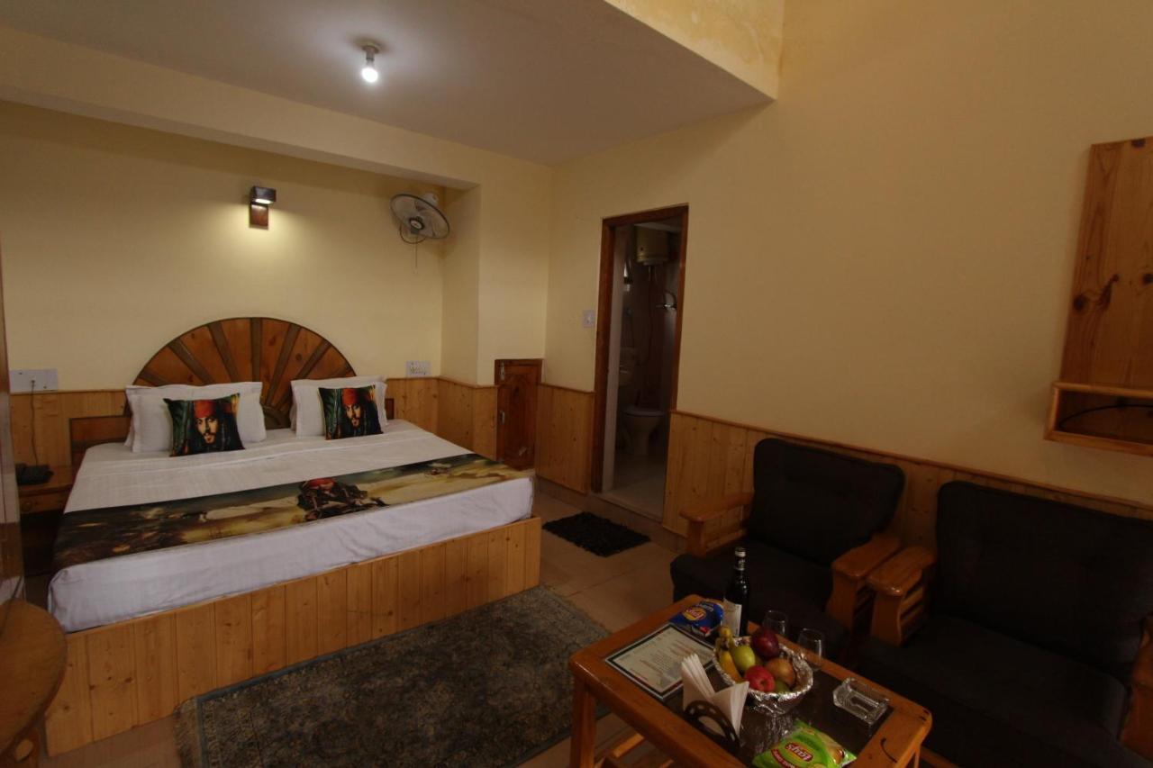 קאסול Hotel Purnima Riverside מראה חיצוני תמונה