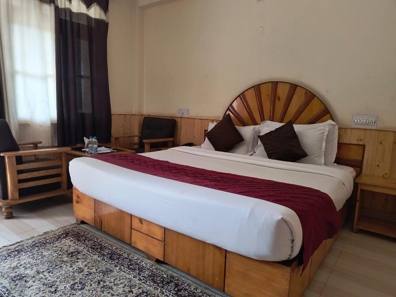קאסול Hotel Purnima Riverside מראה חיצוני תמונה