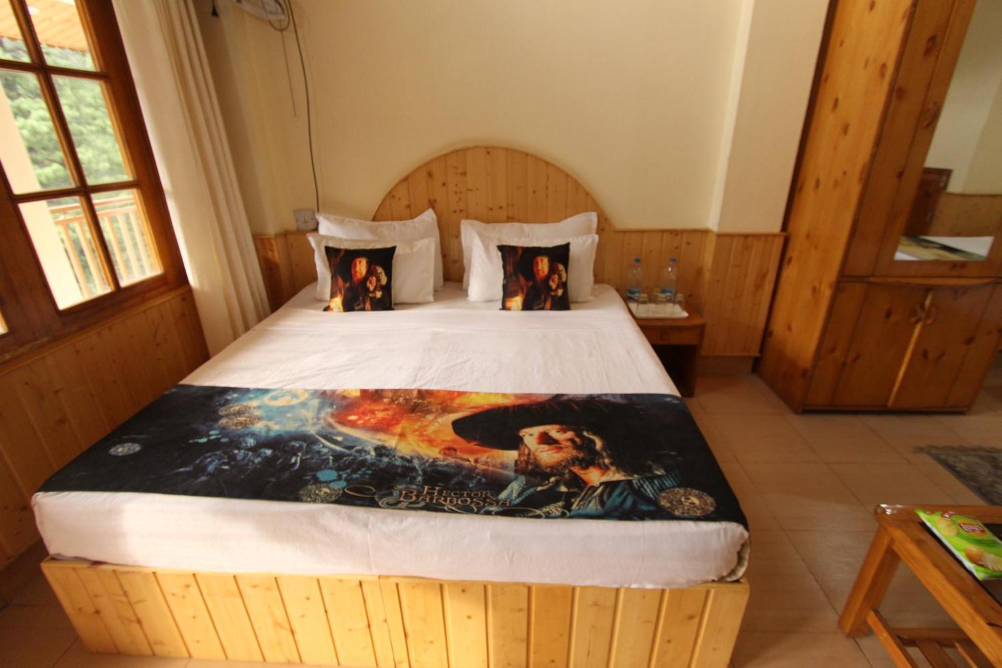 קאסול Hotel Purnima Riverside מראה חיצוני תמונה